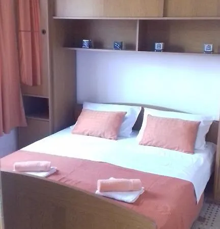 Apartman J&m Rogoznica (Sibenik-Knin)